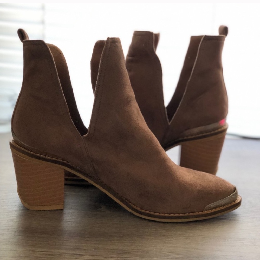 YDN Tan Jeffrey Campbell Like Ankle Boots 9